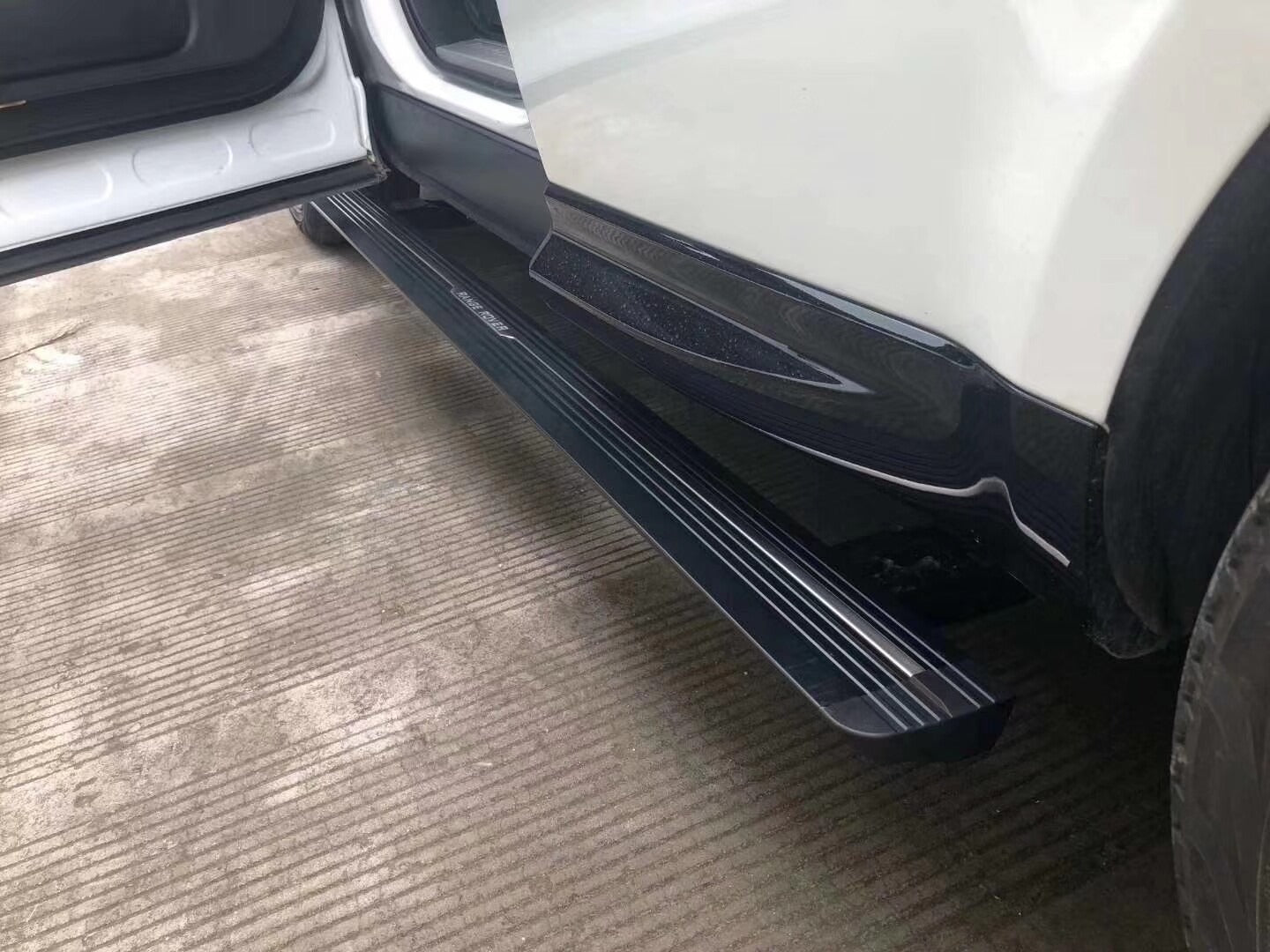 Deployable Electric Running Board Side Steps fit for LR Range Rover 2018-2022